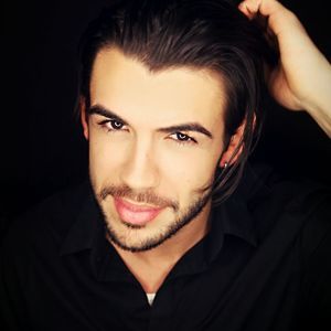 Meet your Posher, Davide