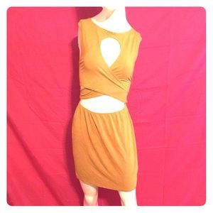 Beautiful dress/ great for thanksgiving 🍂🍁🌻