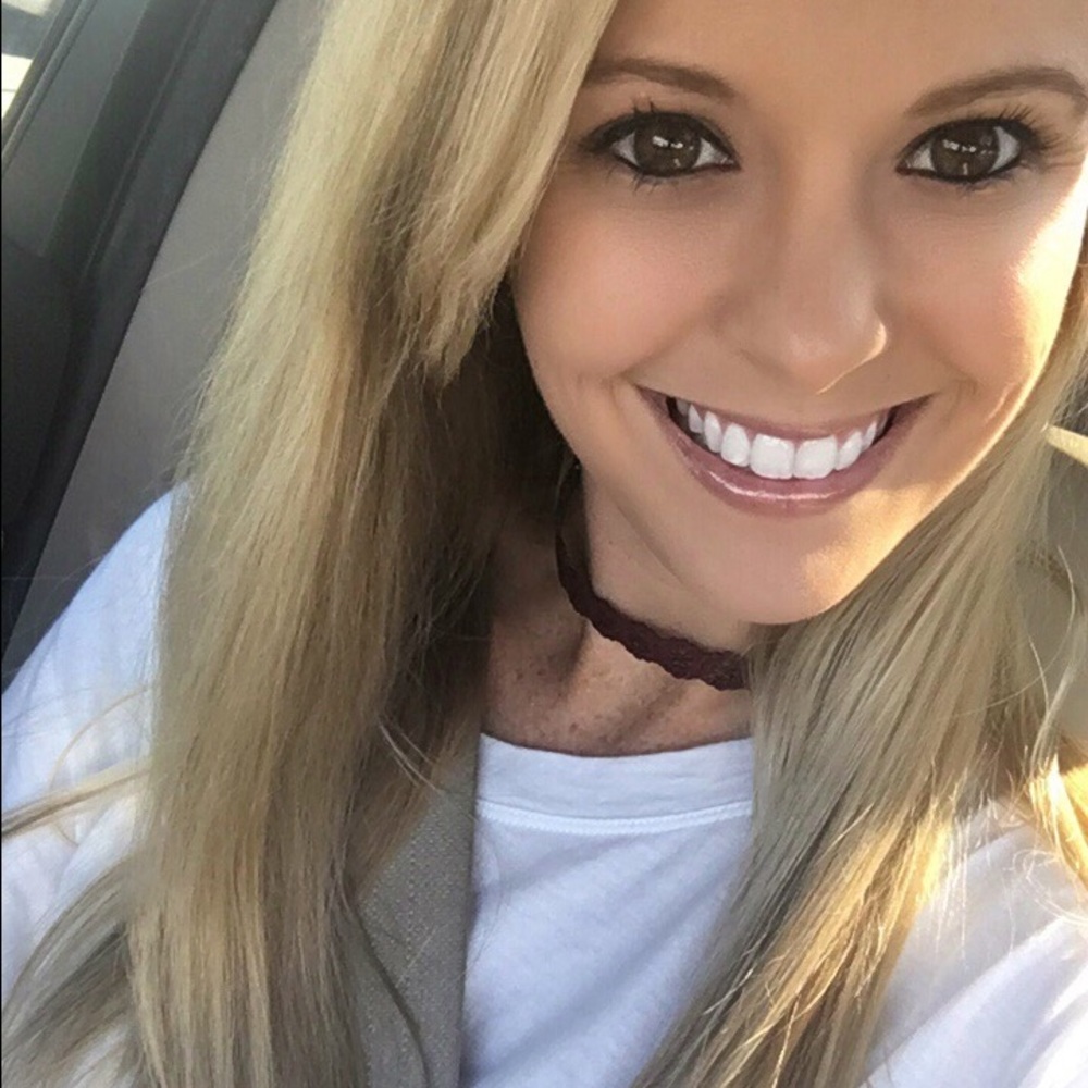 Meet your Posher, Lauren