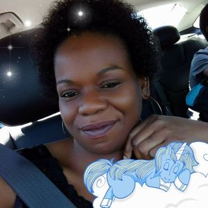 Meet your Posher, Nikia