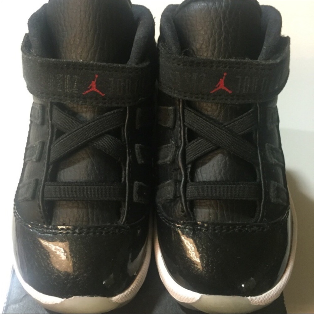 Pair of Jordans and pair of Air Max’s