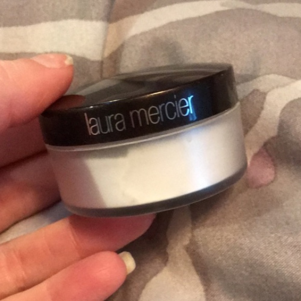 Laura mercier secret brightening powder