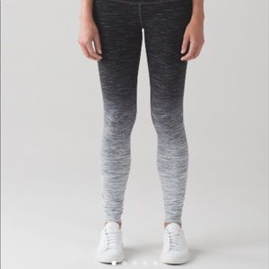 Lululemon ombré tight size 6. Hemmed to fit 5'3".