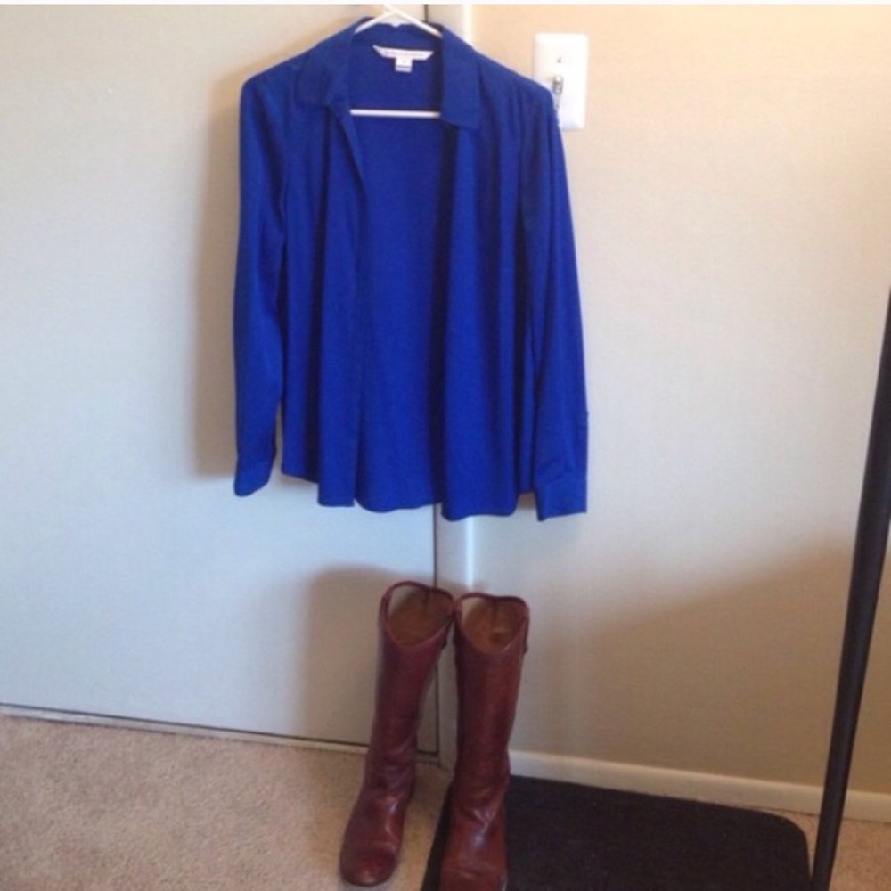 Gorgeous Diane Von Furstenberg SILK top