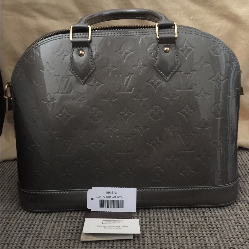 LV ALMA Vernis