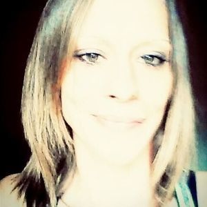 Meet your Posher, Alicia