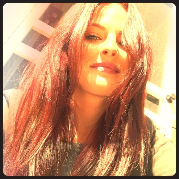 HR Director by Day, Designer Guru by Night 🖤 - Picture 15 of 15