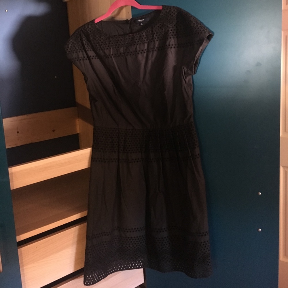 Madewell size 8 classic fit and flair dress