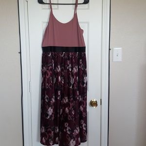 Mauve floral midi dress size xl Mauve floral midi dress size xl