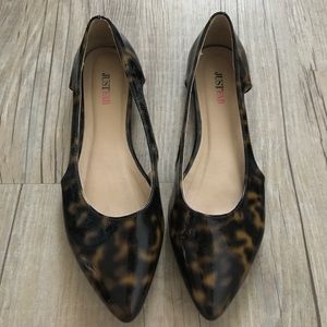 Tortoise Cut Out Flats size 10