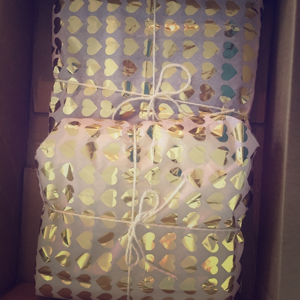 KW thank you for your purchase! Headed your way!💕