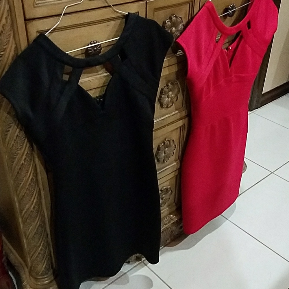 2 Guess bodycon dresses