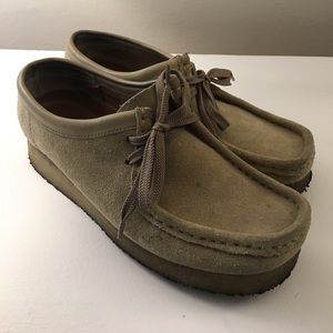 Clarks Wallabees