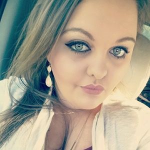 Meet your Posher, Alisha