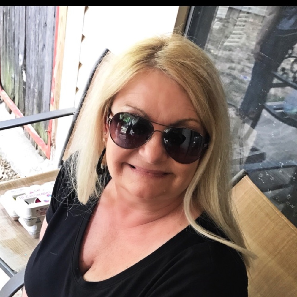 Meet your Posher, Debbie