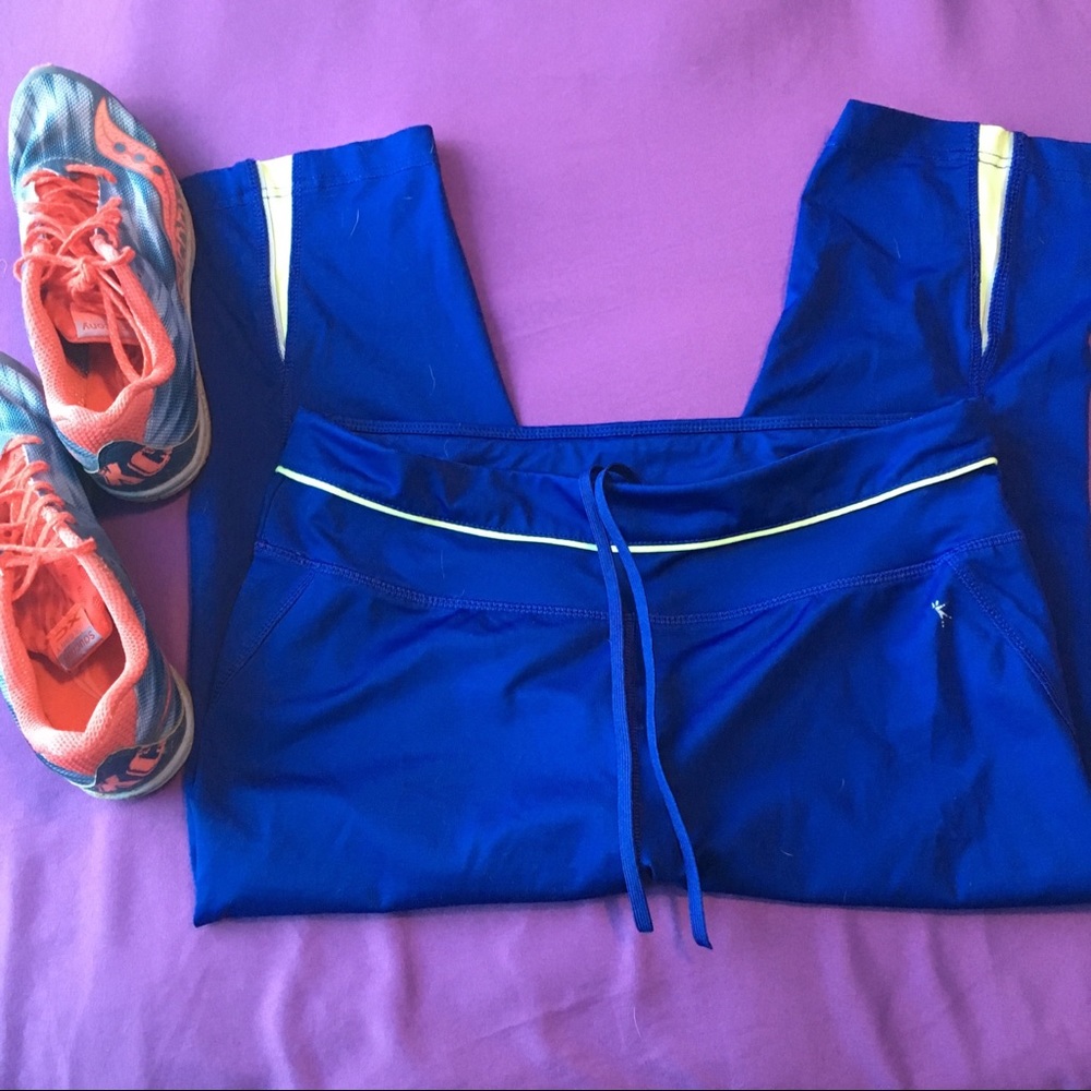 Dark blue Athletic capris leggings