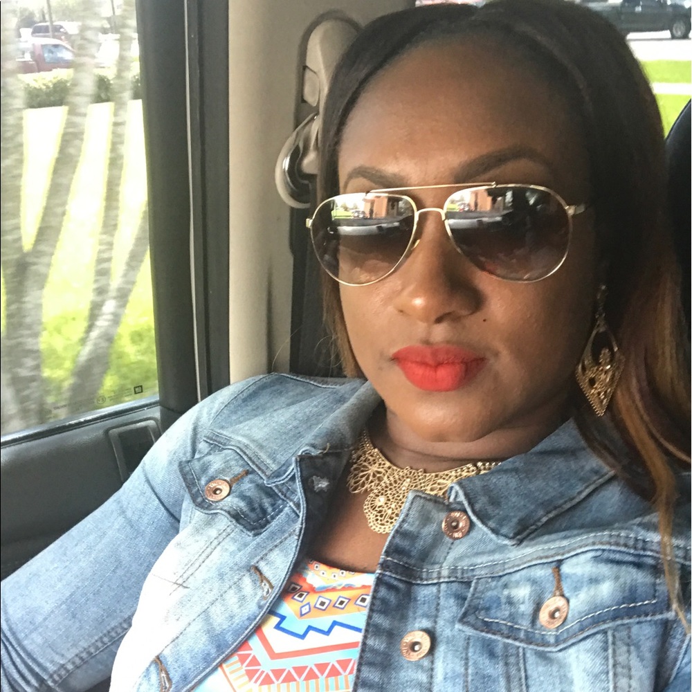 Meet your Posher, Lovette