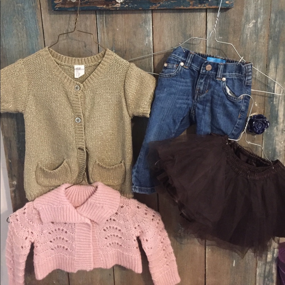 12 month spring bundle excellent condition