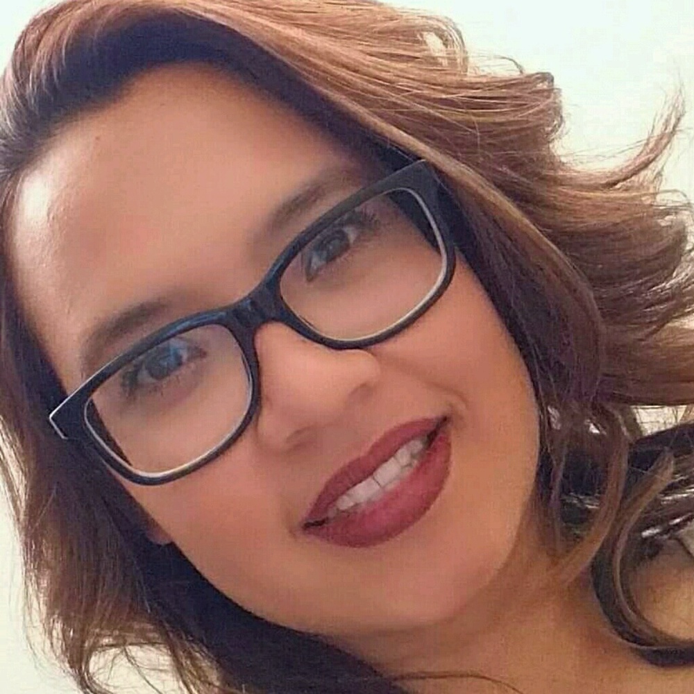 Meet your Posher, Cristina