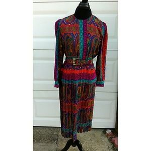 Multicolored Vintage Dress With Belt Included