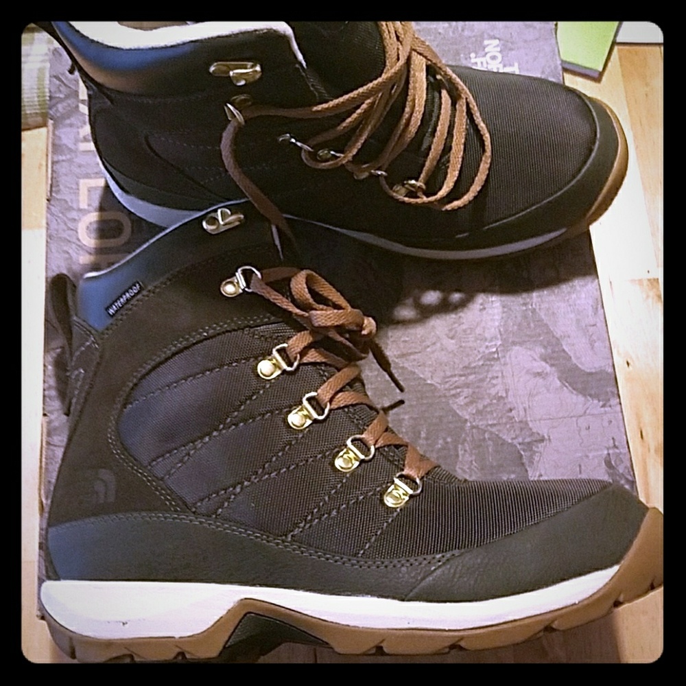 Northface Women's Winter Hiking Boot NIB