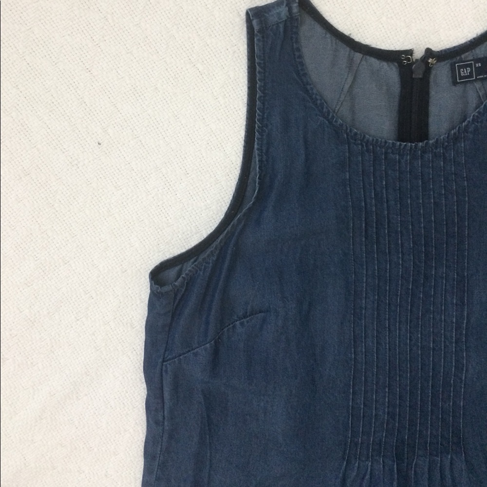 CHAMBRAY AND PLEATS. Gap Dress.
