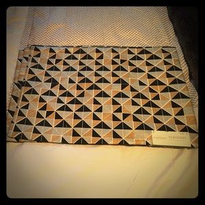 Set of 4 threshold placemats metallic geometric