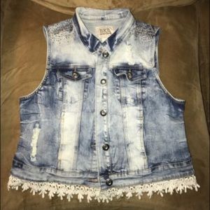 *SOLD* Buckle BKE Distressed Denim Vest, Size L