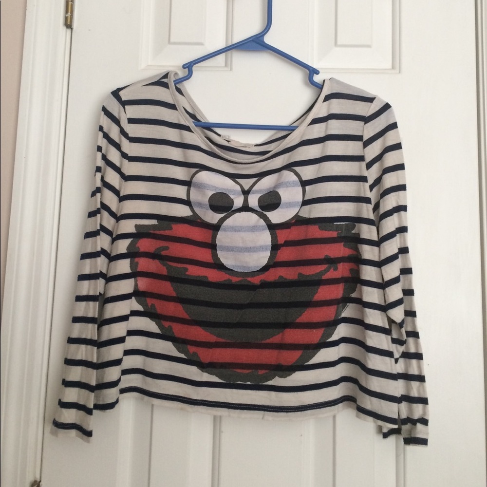 “XXl” Women Cream / Black Crop Top. Size L