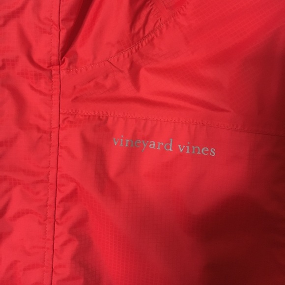 Vineyard Vines rain jacket - Picture 2 of 5
