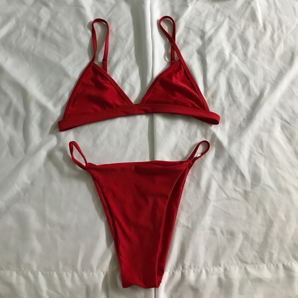 Red Bikini - Picture 1 of 1
