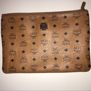 Mcm Medium cross body with straps