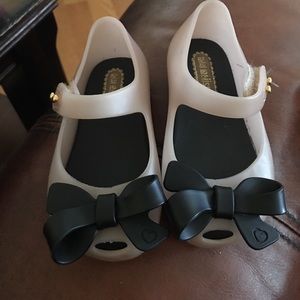 Mini Melissa size 5