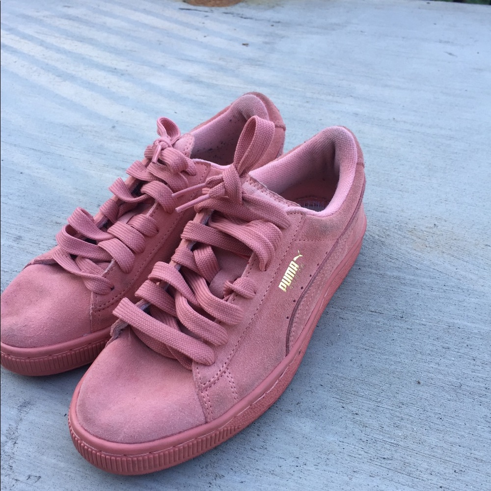 Puma suedes