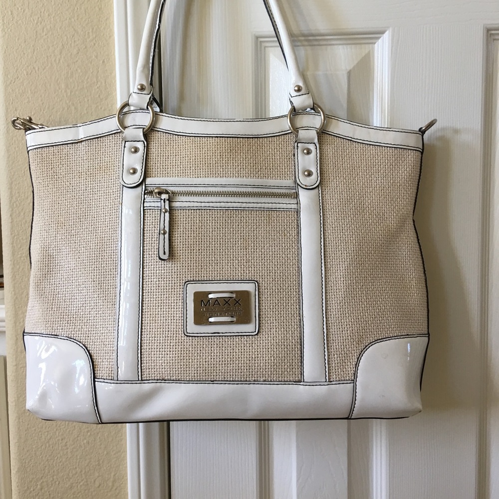 MAXX New York white canvas and patent satchel