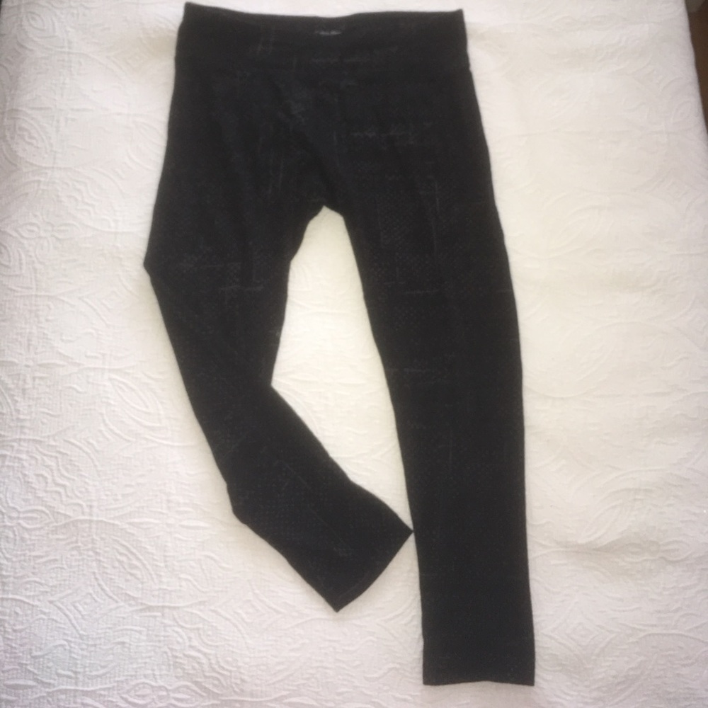 Calvin Klein performance capris