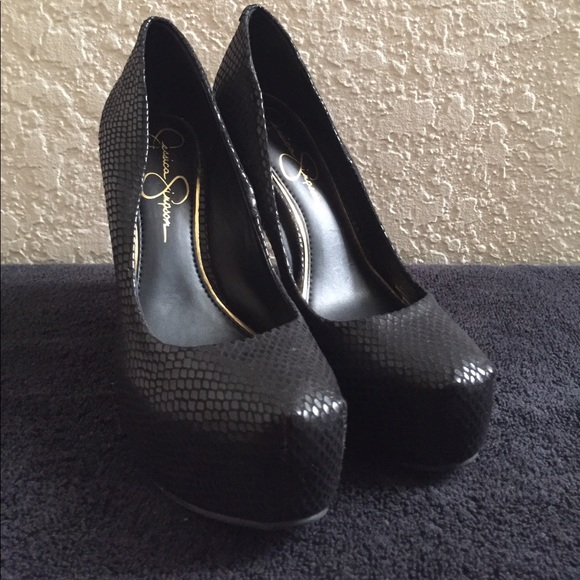 Jessica Simpson Shoes - Jessica Simpson Black Heels size 6.5