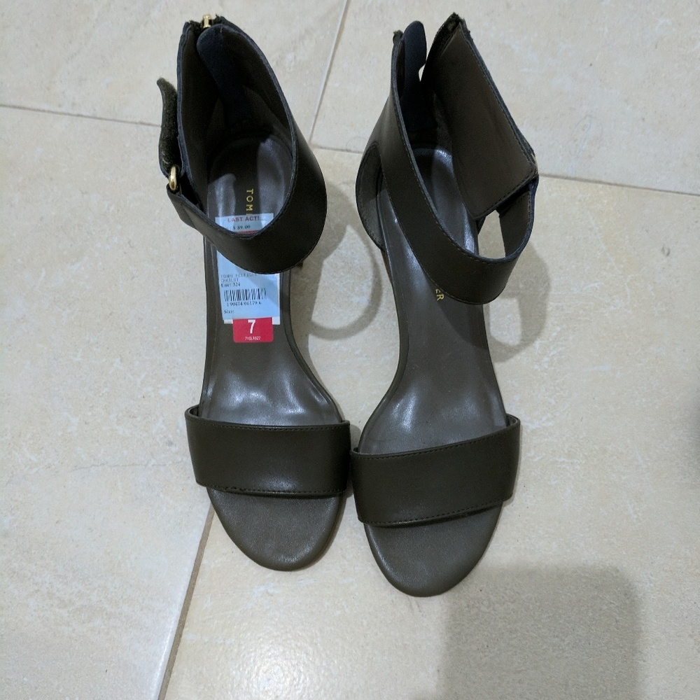 Tommy Hilfiger zip up sandal