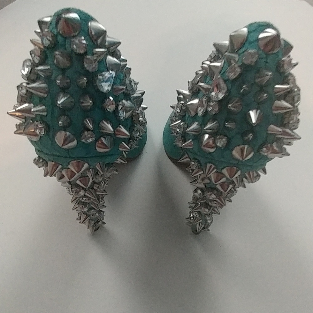 DONATED Sam Edelman Lorrisa Studded Pumps sz 7 - Picture 5 of 8