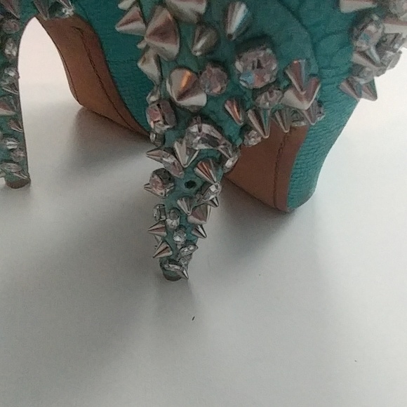 DONATED Sam Edelman Lorrisa Studded Pumps sz 7 - Picture 6 of 8