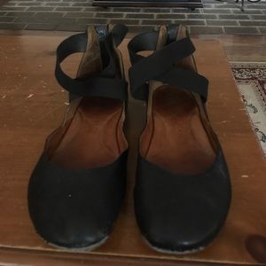 Gentle soules ballerina flats