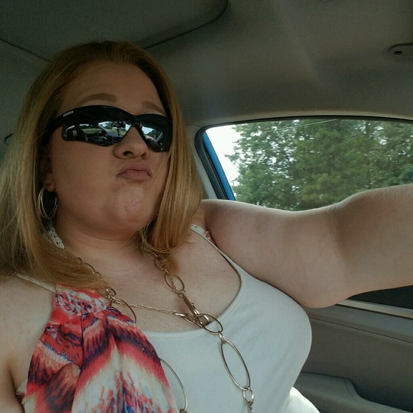 Meet your Posher, Krystle - Picture 1 of 1