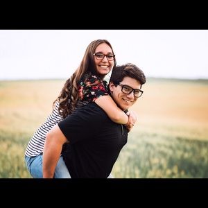 Meet your Posher, Sam