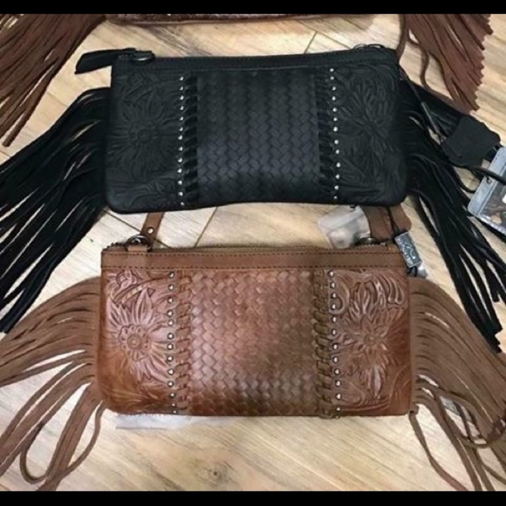 Genuine leather clutch