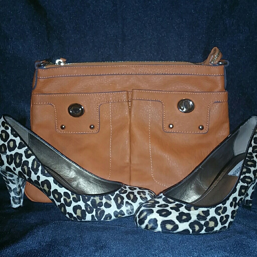 3/$18 Steve Madden Leopard Print Kitten Heels