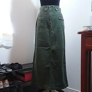 cargo skirt plus