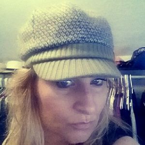 Army Green Wool Newsboy Hat