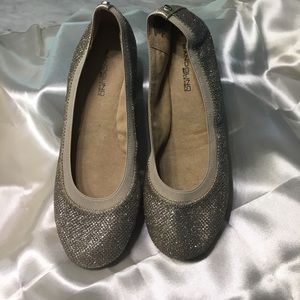 Bandolino ballet flats in size 7.5.