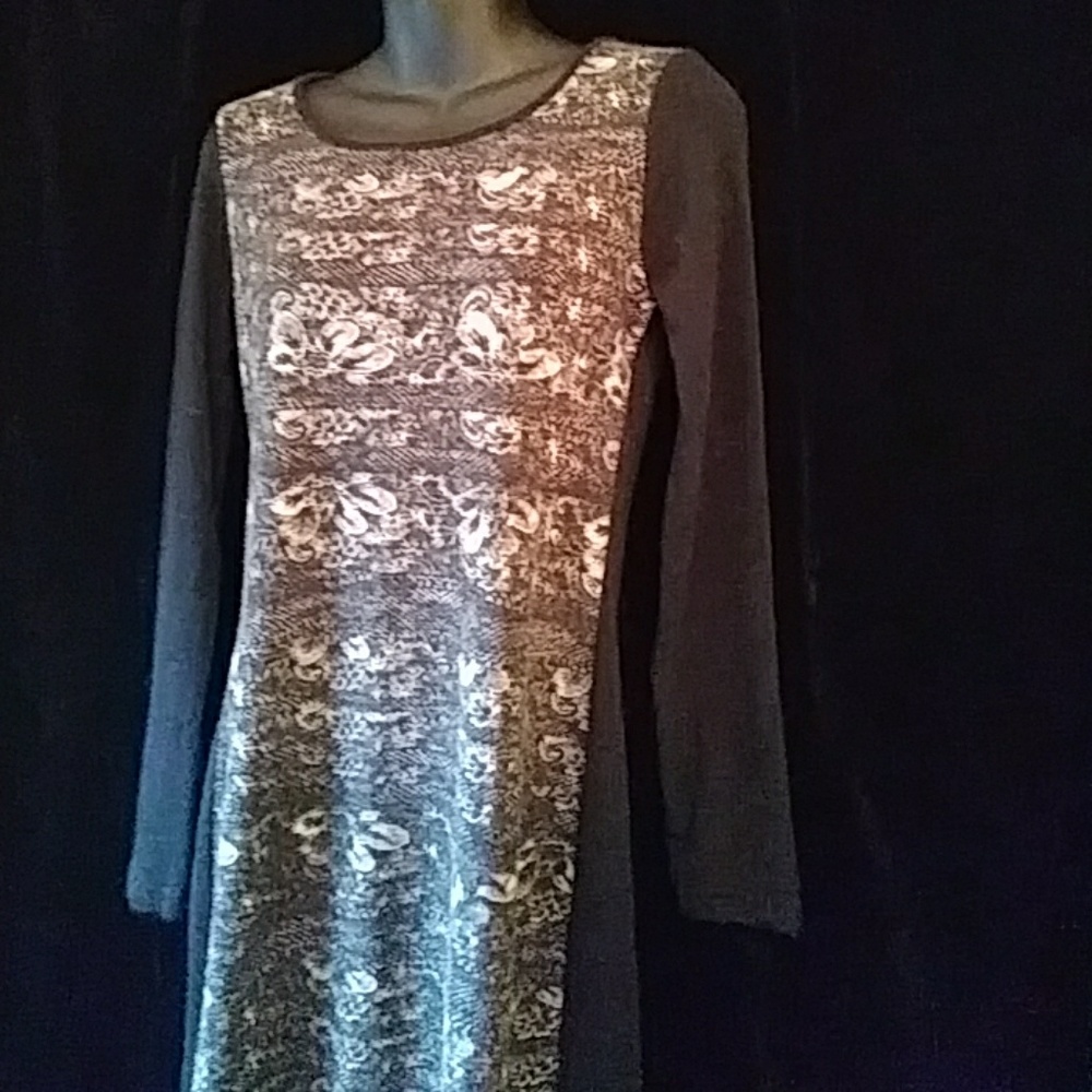 Lavand knit long sleeved dress - size S