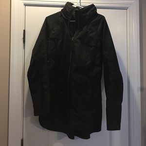 Black Lululemon light shell jacket